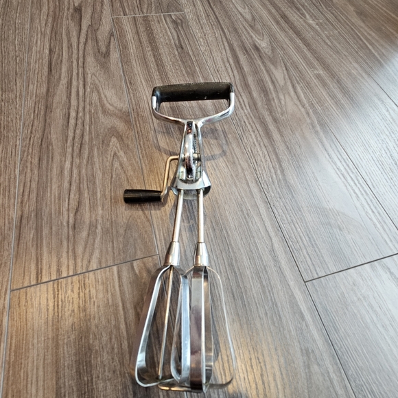 Vintage Hand Egg Beater Stainless Steel - Picture 5 of 5